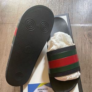 Gucci  72 Sports Slide